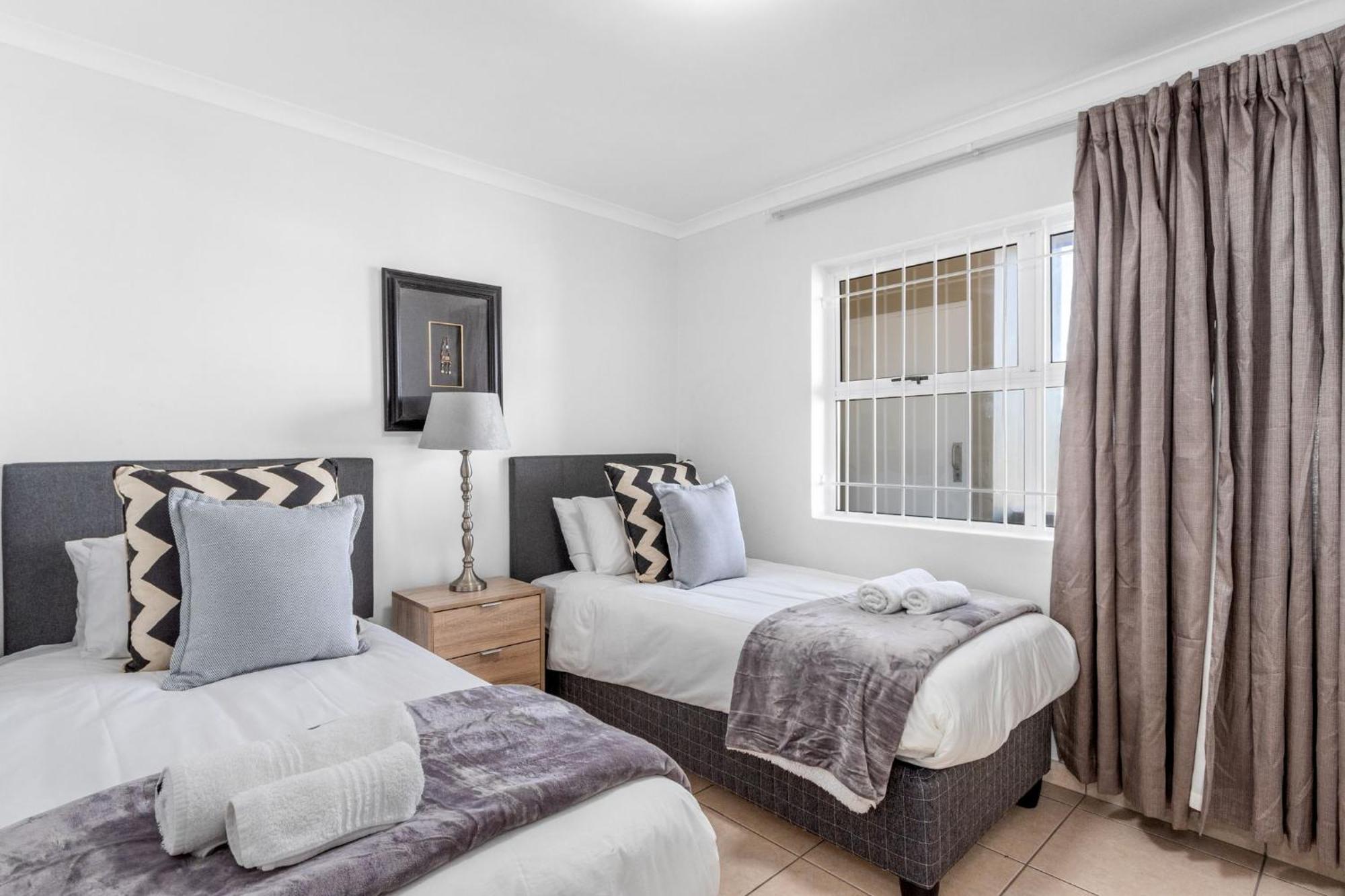 The Waves 302 By Host Agents Apartment